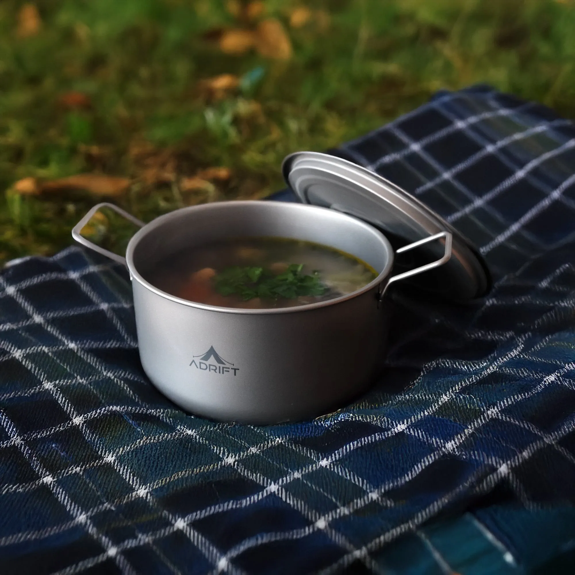 Adrift Allseason Titanium Pot with Lid | Double-eared - 1.8L