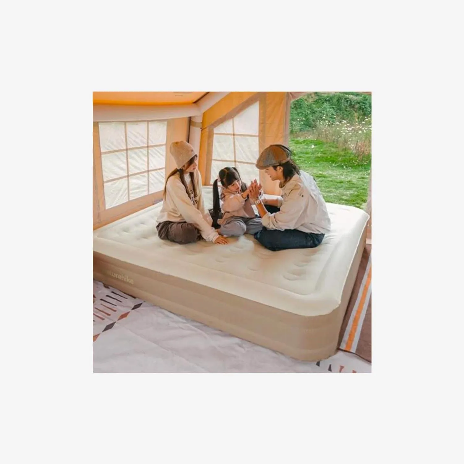 C36 Inflatable Mattress with Built-in Pump (queen)