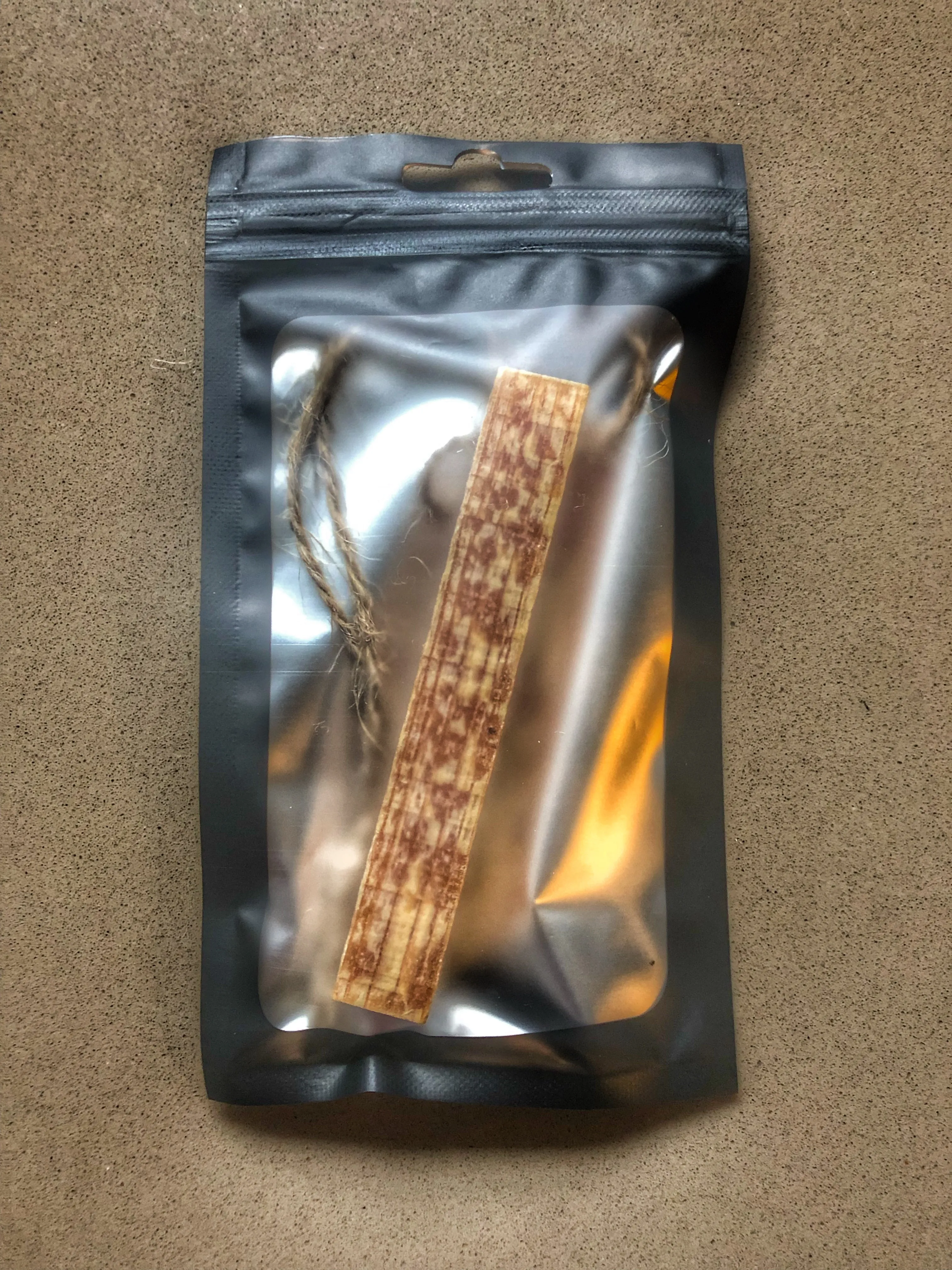 FATWOOD TINDER BLOCK WITH JUTE TWINE LANYARD