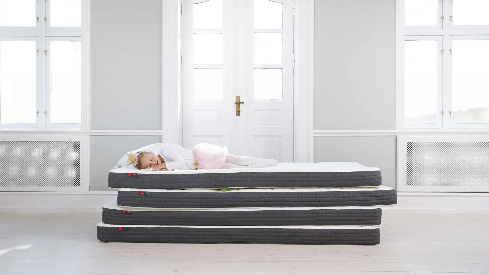 Latex/Foam Mattress, 190X140 Bamboo Cover