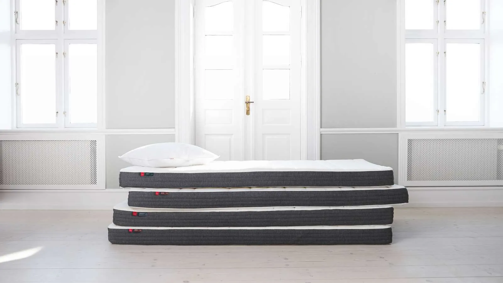 Latex/Foam Mattress, 190X140 Bamboo Cover