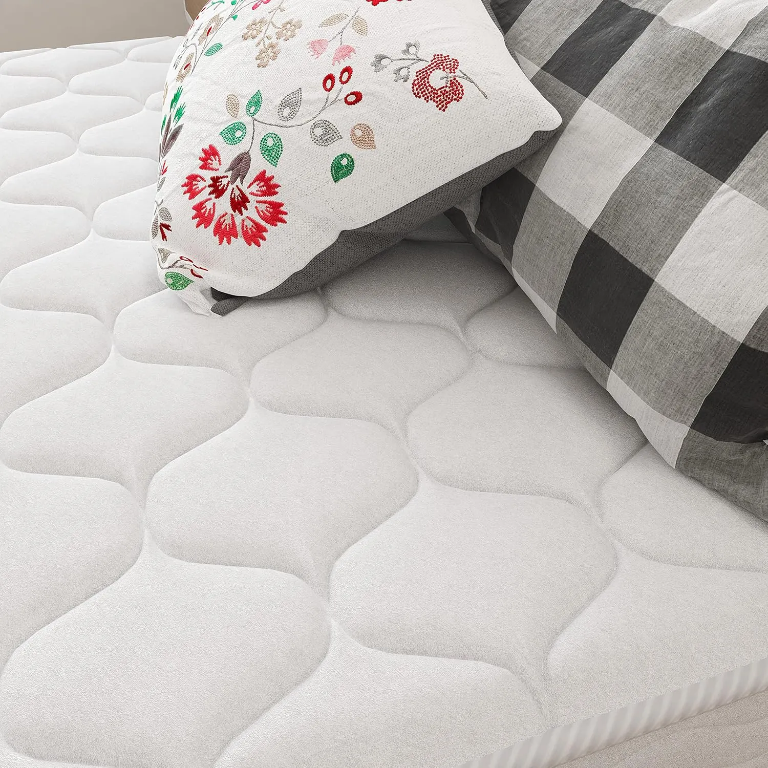 NapQueen 8 Inch Innerspring Twin Size Medium Firm Memory Foam Mattress, Bed in a Box, White