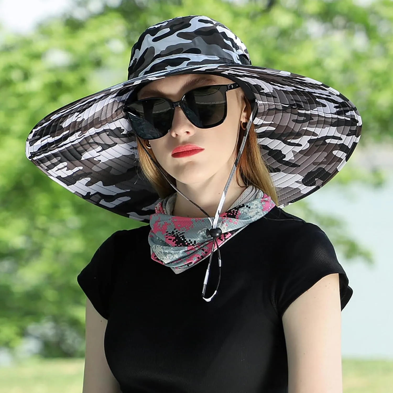 Peicees Women Wide Brim Sun Hat UPF50  Waterproof Sun Hats for Fishing Hiking Camping Gardening