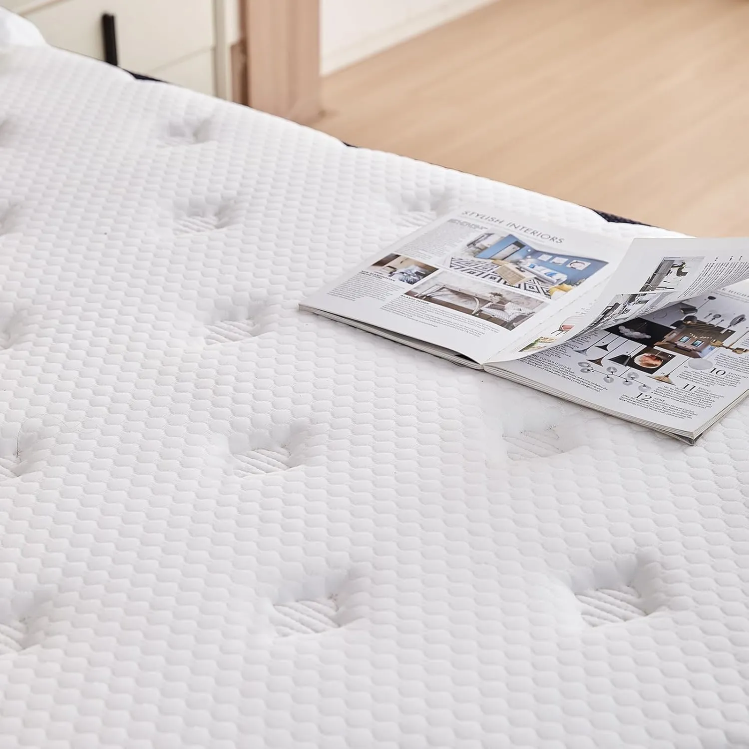 Queen Mattress, 10 inch Hybrid Mattress Queen Size in a Box, Medium Firm, Pressure Relief & Motion Isolation, Gel Memory Foam Pocket Springs, CertiPUR US Certified, 365 Nights Trial