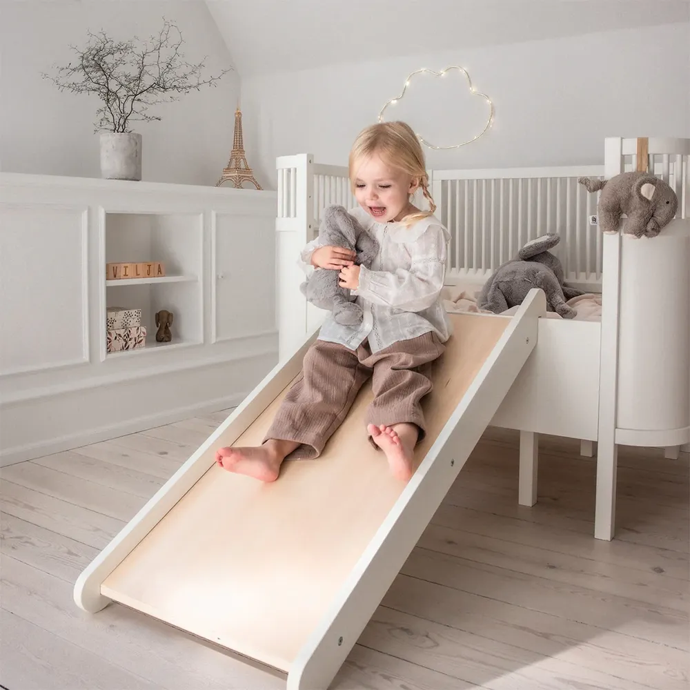 Sebra  Classic White baby and junior bed