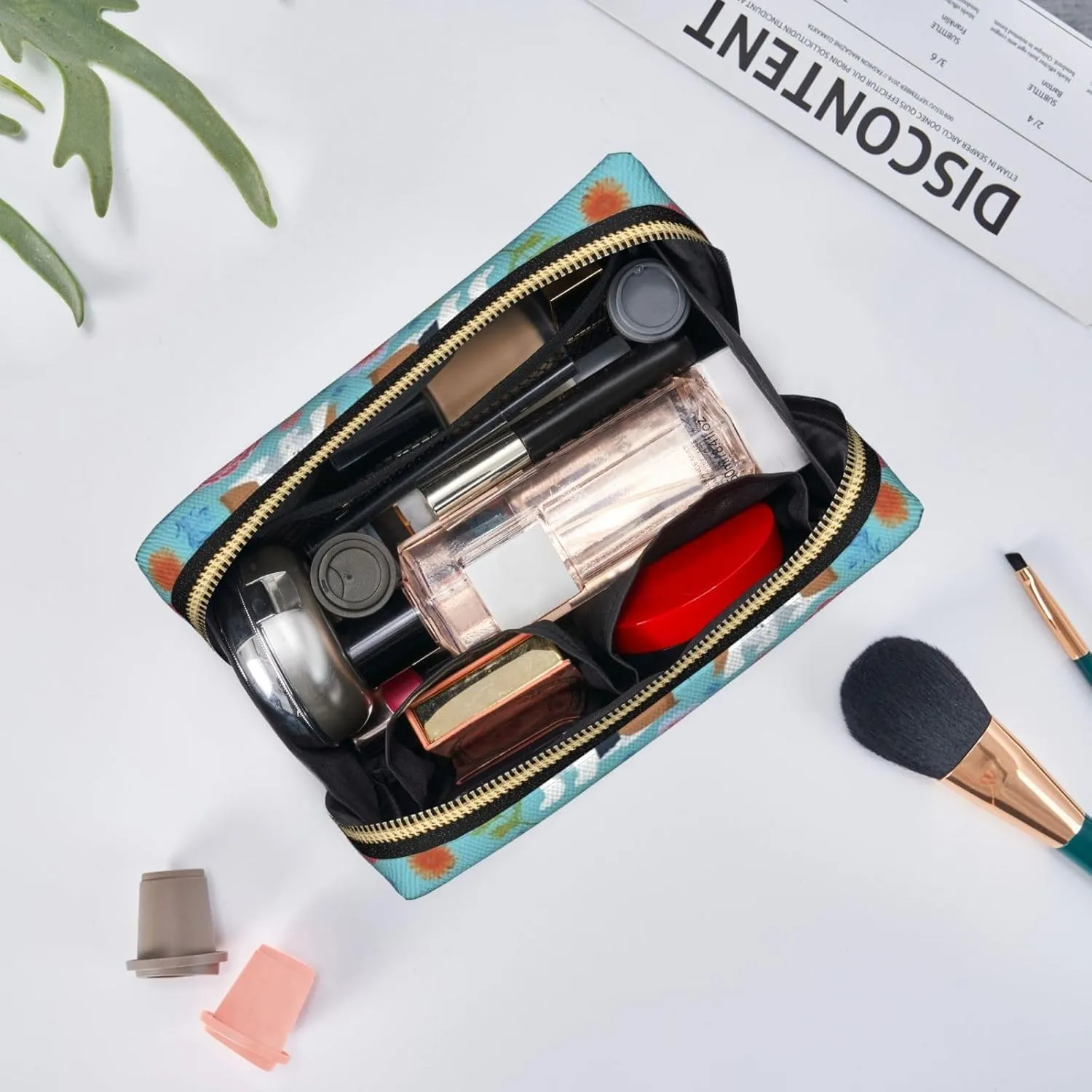 Sweet Basset Hound Florals Toiletry Pouch, Travel-Friendly Makeup Organizer For Makeup Brushes, Lipsticks