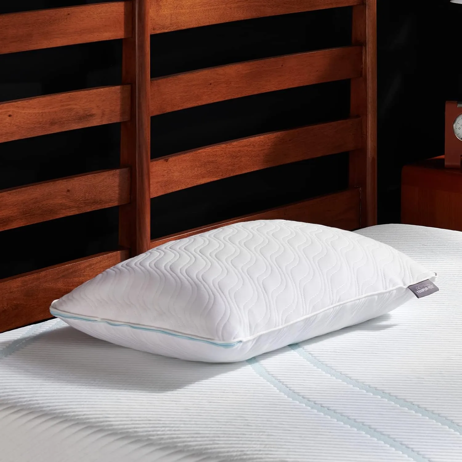 Tempur-Pedic TEMPUR-Cloud ProLo Pillow, King (Pack of 1), White