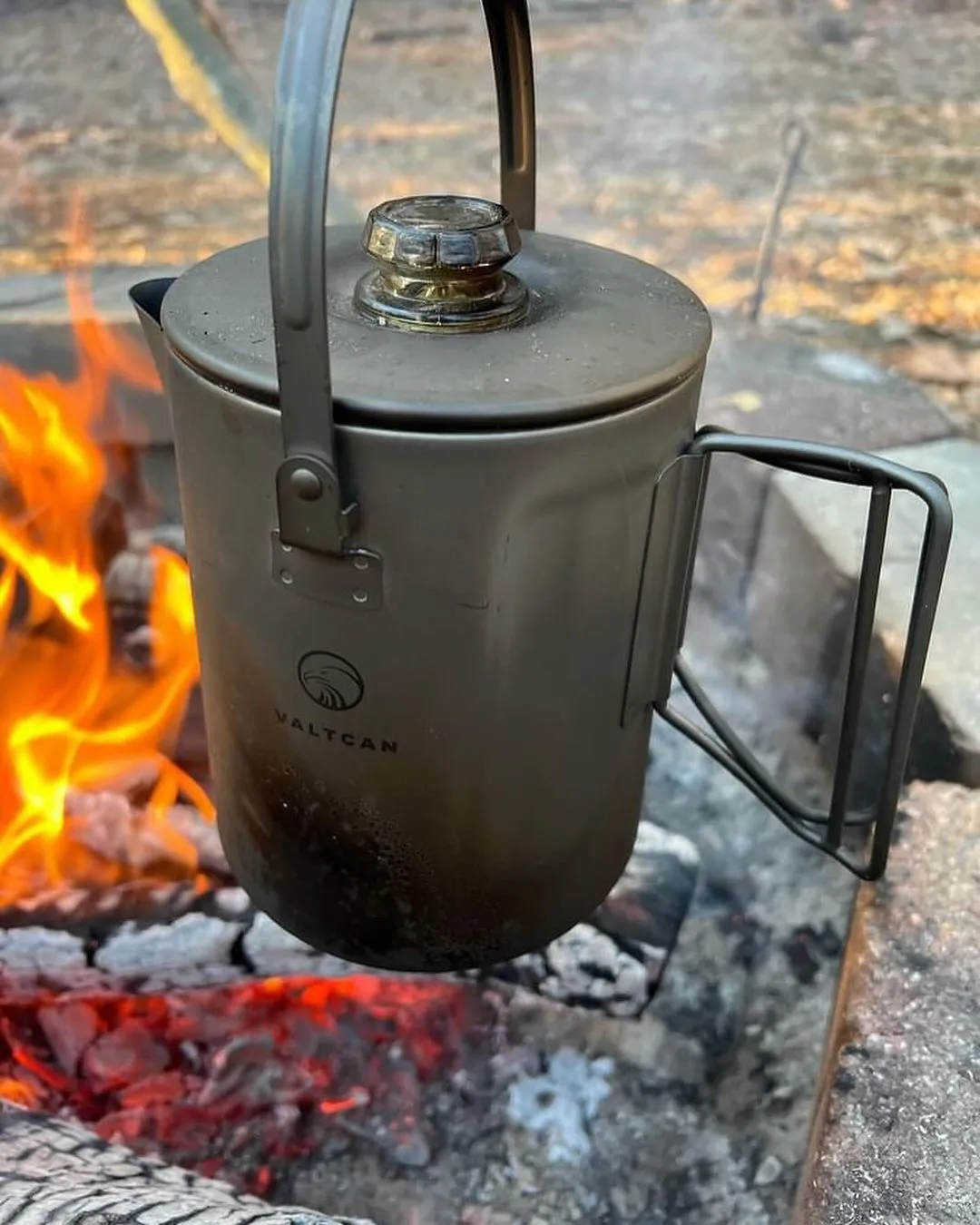 Valtcan Titanium Percolator Coffee Maker Pot 1.5L Filter Brew Ultralight Weight Kettle Camping Kettle 50.7 oz Capacity  395g
