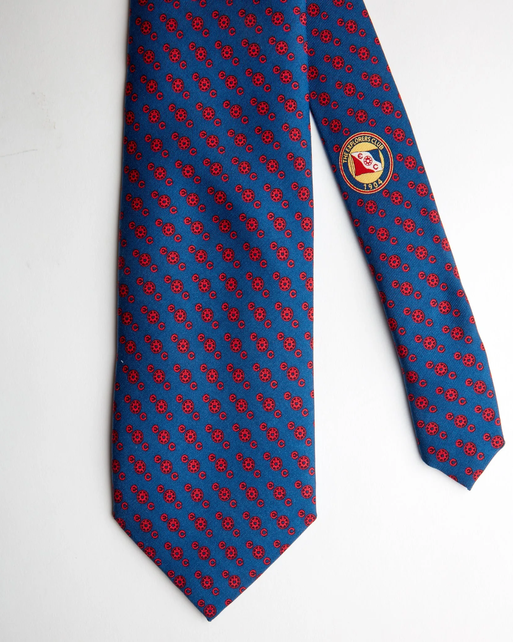 Vineyard Vines Emblem Tie in Navy