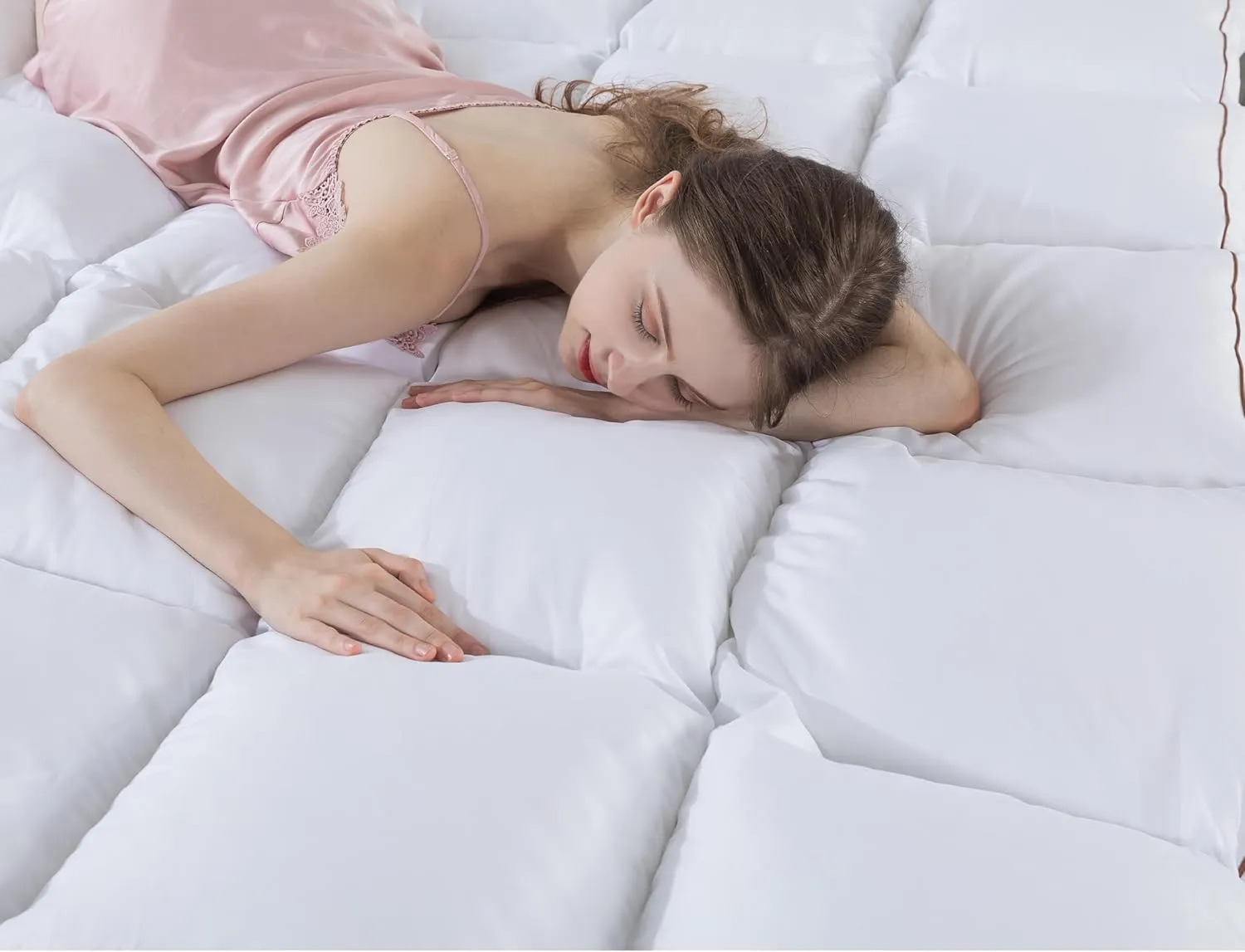 WhatsBedding 3 Inch Memory Foam Mattress Topper Twin Size Plus Thicked Down Alternative-Lined, 1700GSM Fluffy Shredded Memory Foam Filled Pillow Top, 4 Anchor Elastic Bands, Anti-Slip Bottom, 39x75in