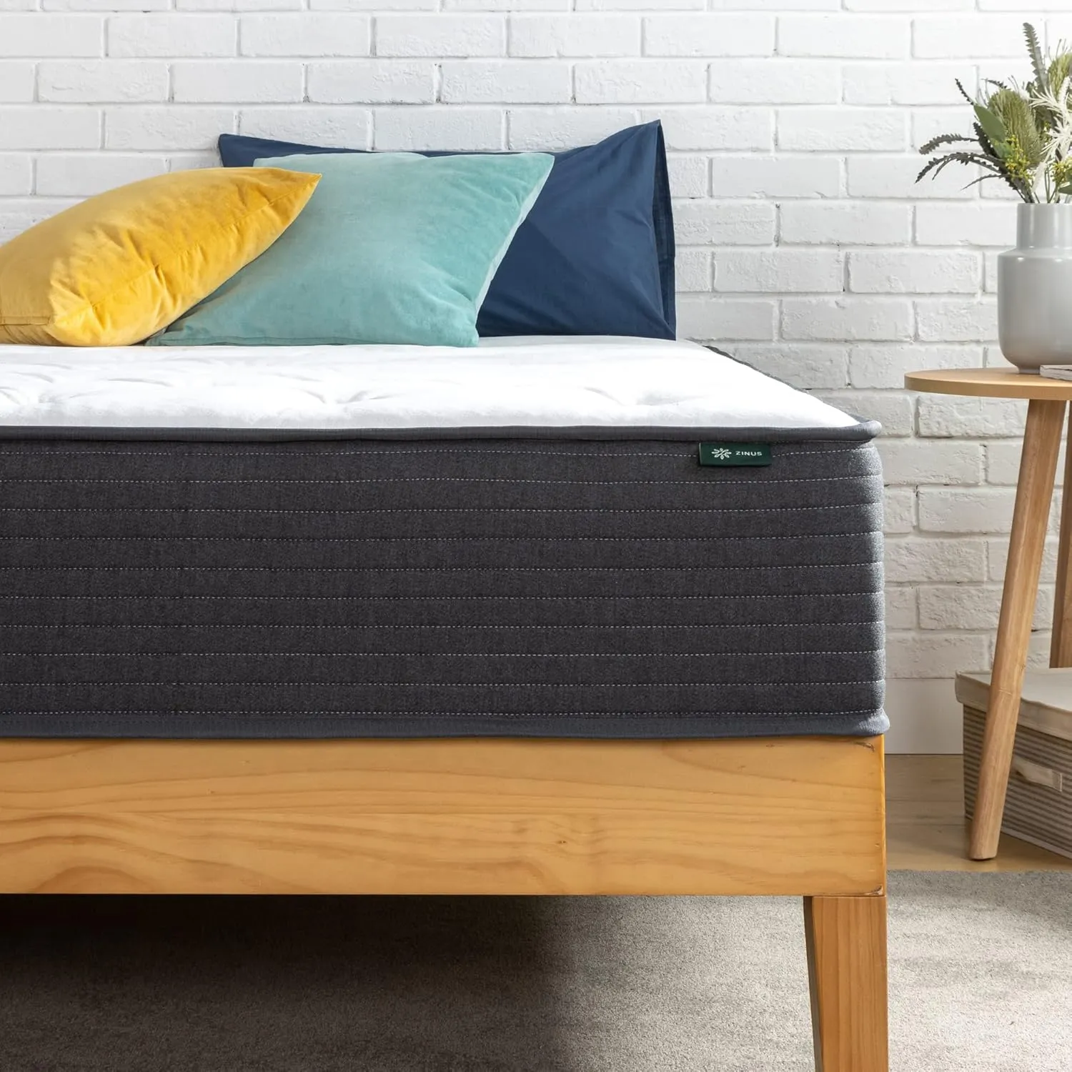 ZINUS 10 Inch Comfort Essential Pocket Spring Hybrid Mattress, Twin, Pressure Relieving Support, CertiPUR-US Certified, Mattress in A Box