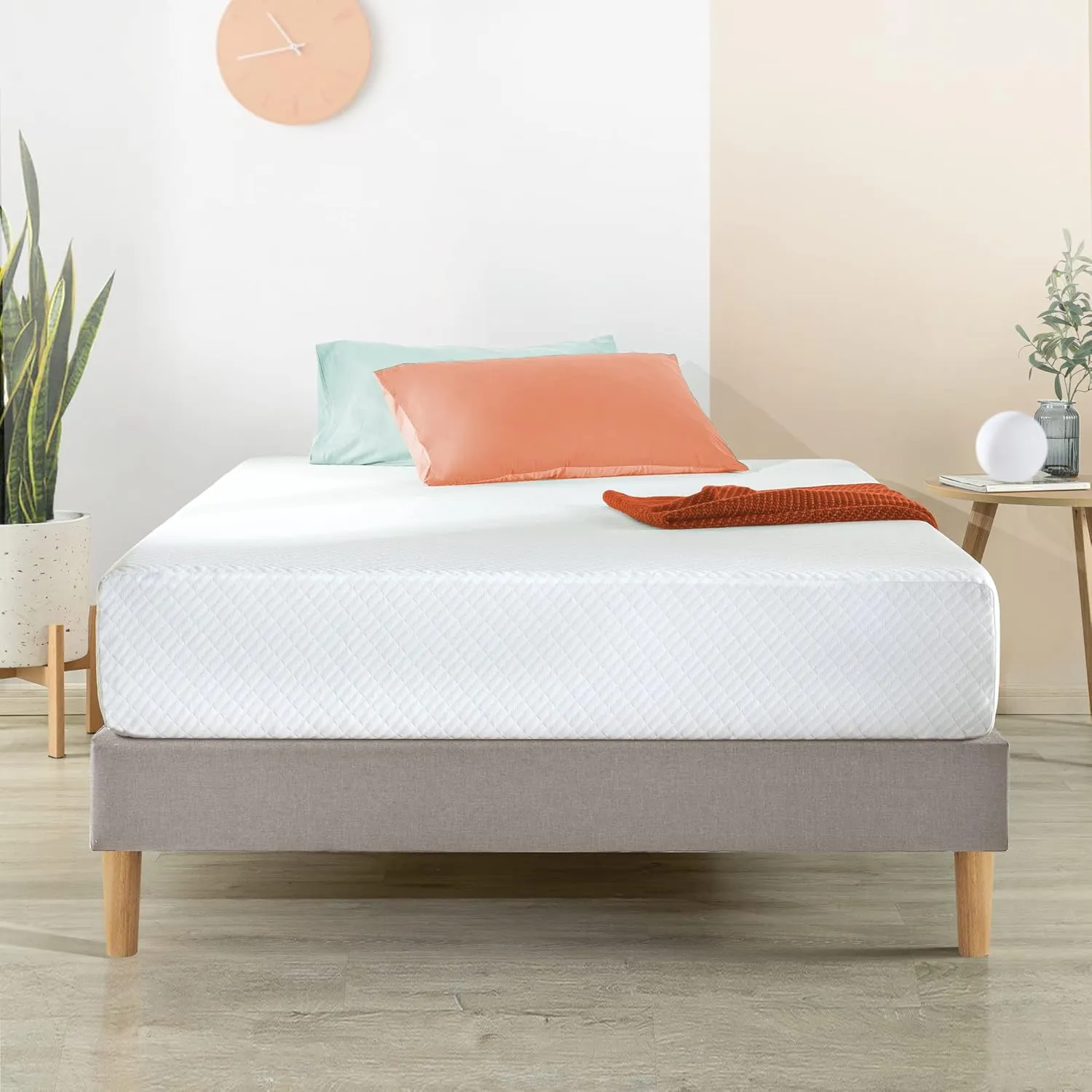 ZINUS 10 Inch Green Tea Arie Memory Foam Mattress, Queen, CertiPUR-US Certified, Mattress in A Box, Pressure Relieving, Made in USA
