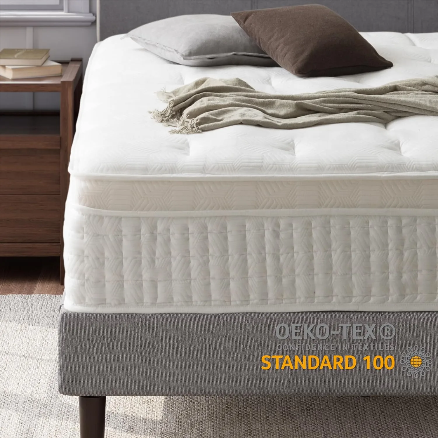 ZINUS 13 Inch Euro Top Pocket Spring Hybrid Mattress, Queen, Pressure Relief, Pocket Innersprings for Motion Isolation, Mattress in A Box